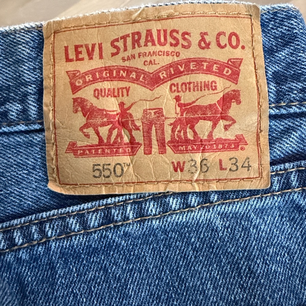Levi's Relaxed Fit Denim Jeans 550